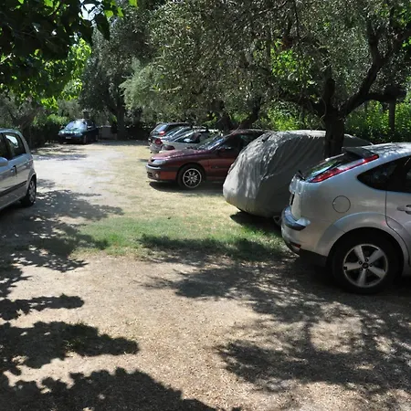 Annilena Apartment Erateini